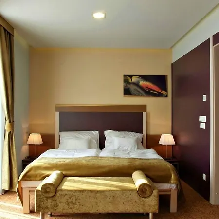 Szent Gellert Ξενοδοχείο Székesfehérvár