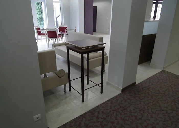 Szent Gellert מלון Székesfehérvár