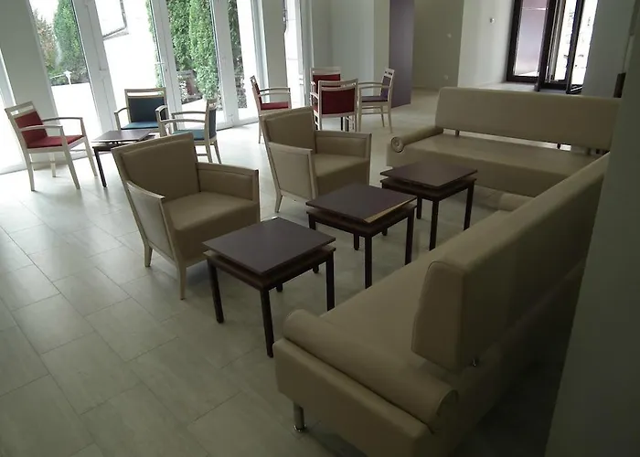 Szent Gellert מלון Székesfehérvár